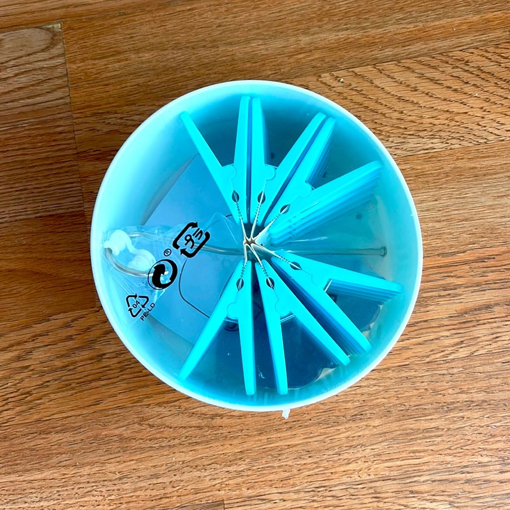 NWT IKEA clips